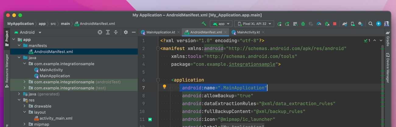 Set Application class in Android manifest 